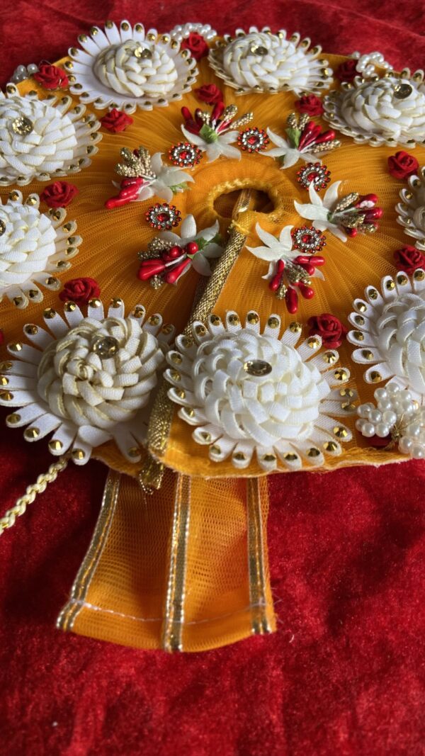 Bal Krishna Dress With White Flower - Image 3